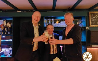 Hennie en Rik tijdens pop-up wielercafé – maart 2022 – wielercafes.nl Hennie en Rik tijdens pop-up wielercafé - maart 2022 - wielercafes.nl